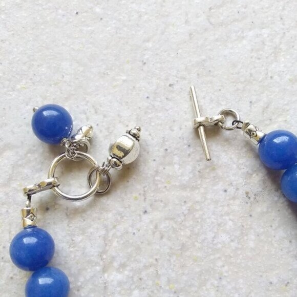 6.75" Blue & Silver Elephant Bracelet - Blue Jade Beads - Toggle Clasp - Picture 2 of 6